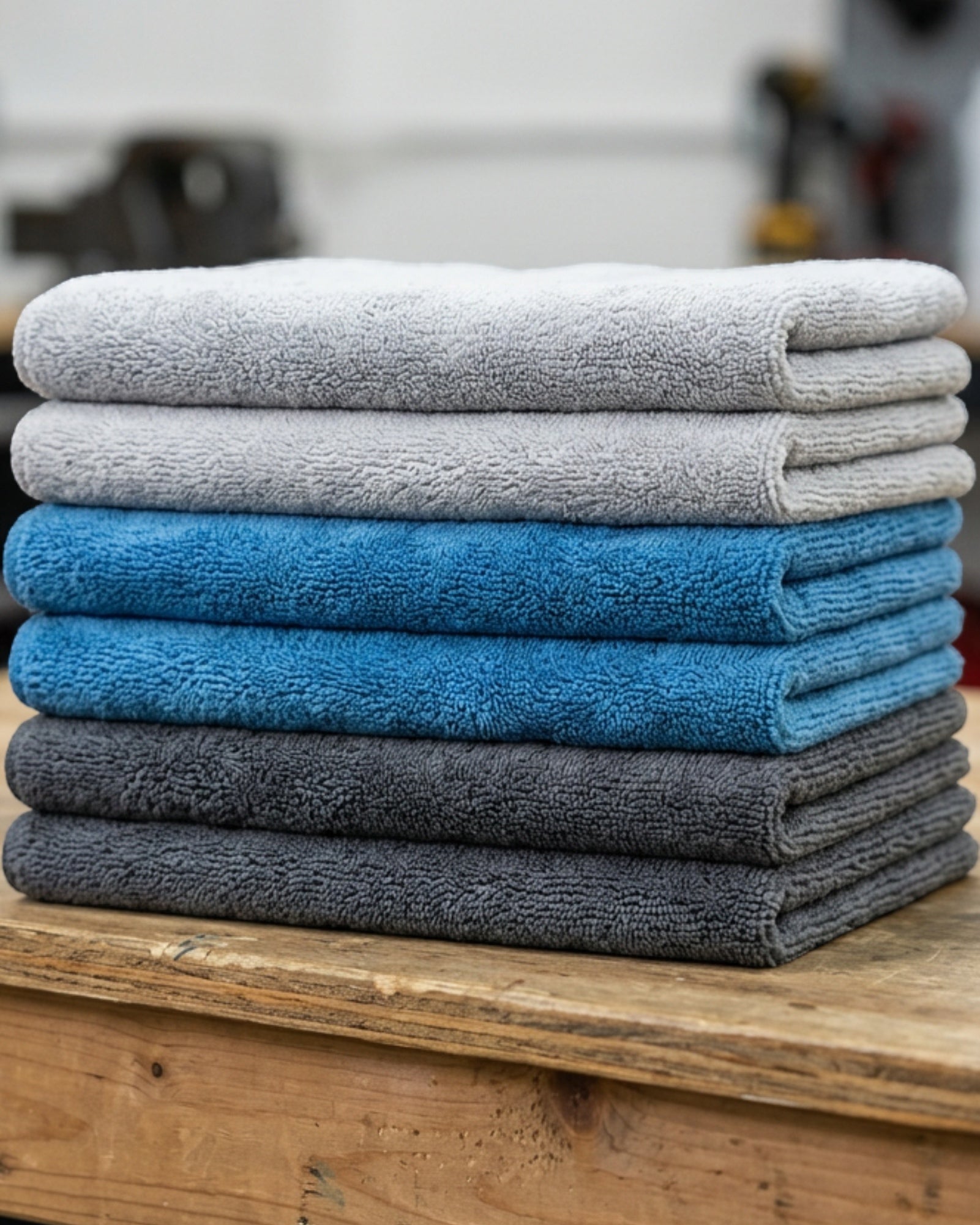 Xklor Edgeless Dual-Plush Detailing Cloths 40 cm Set of 6 - Lifestyle view